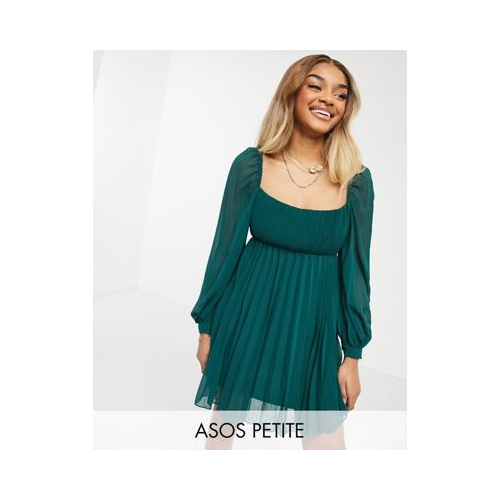 Приталенное платье мини темно-зеленого цвета с плиссировкой и квадратным вырезом ASOS DESIGN Petite